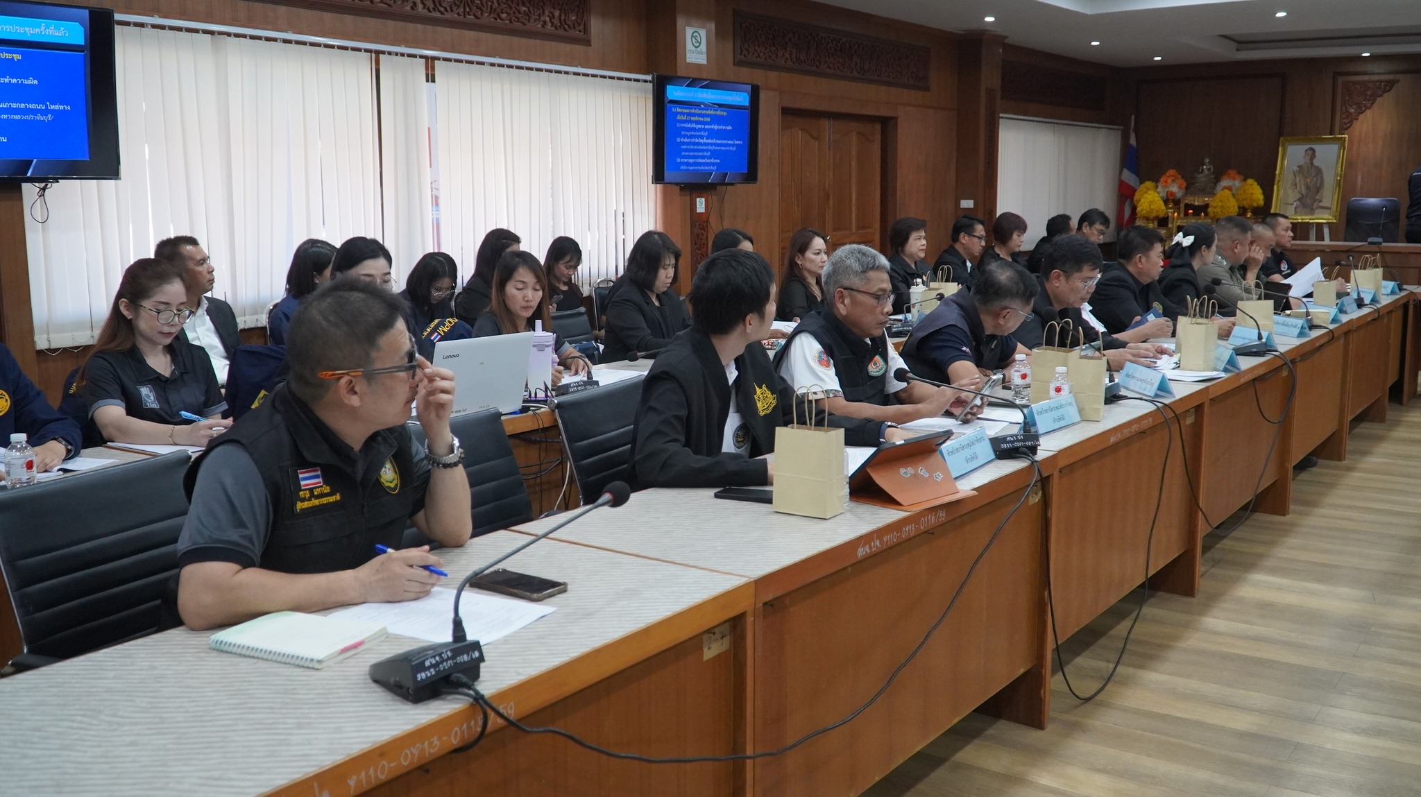 title - วันอังคารที่ 16 ธันวาคม 2568 เวลา 14.00 น. นายวิทูล ประดิษฐบุญ ปฏิรูปที่ดินจังหวัดปราจีนบุรี เข้าร่วมประชุม เตรียมการป้องกันและแก้ไขปัญหาไฟป่า หมอกควัน และฝุ่นละอองขนาดเล็ก (PM2.5) จังหวัดปราจีนบุรี ปี 2568-2569 ครั้งที่ 2